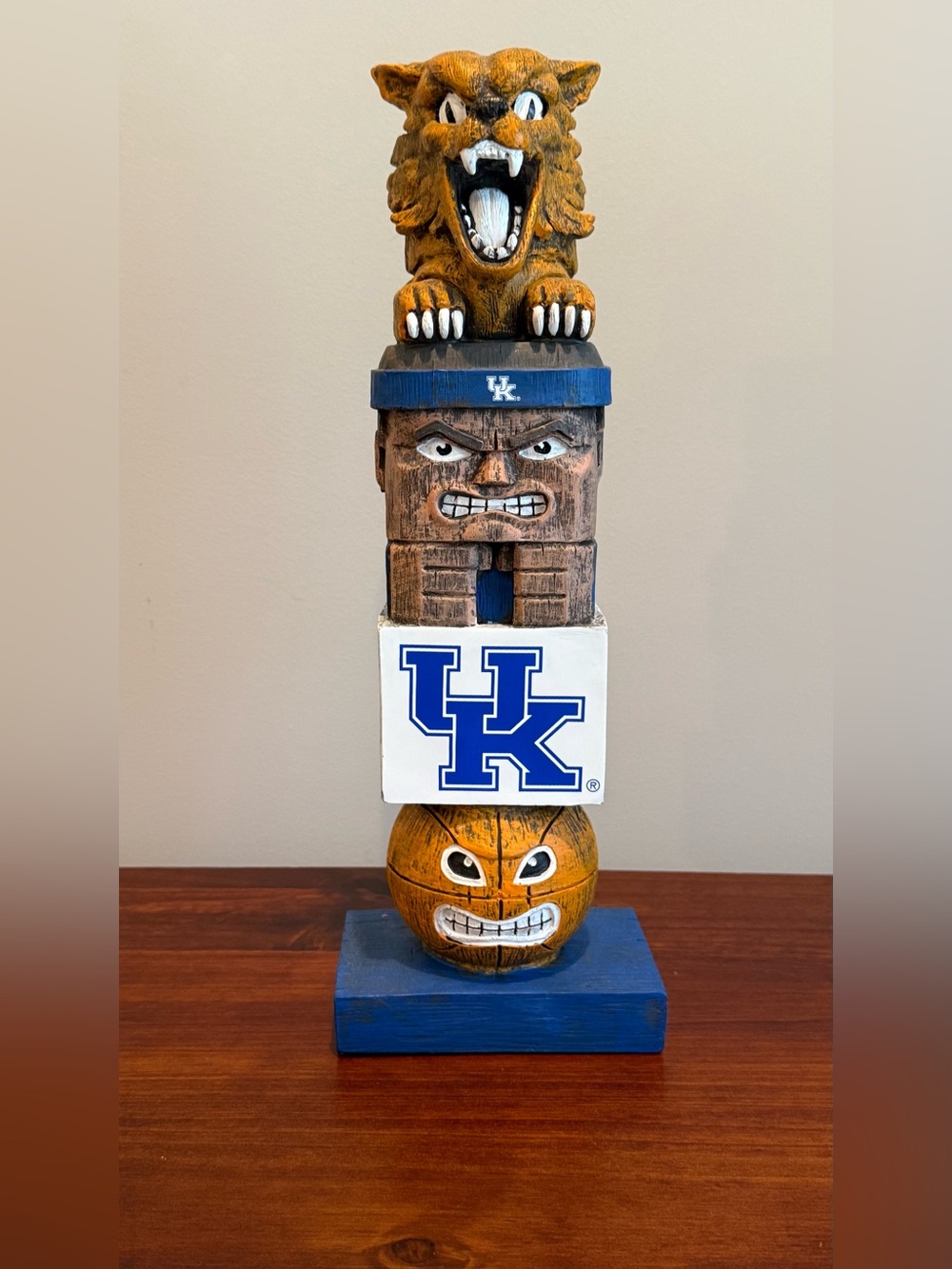 Kentucky Wildcats UK Tiki Totem Statue 15.5” Big Blue Nation
